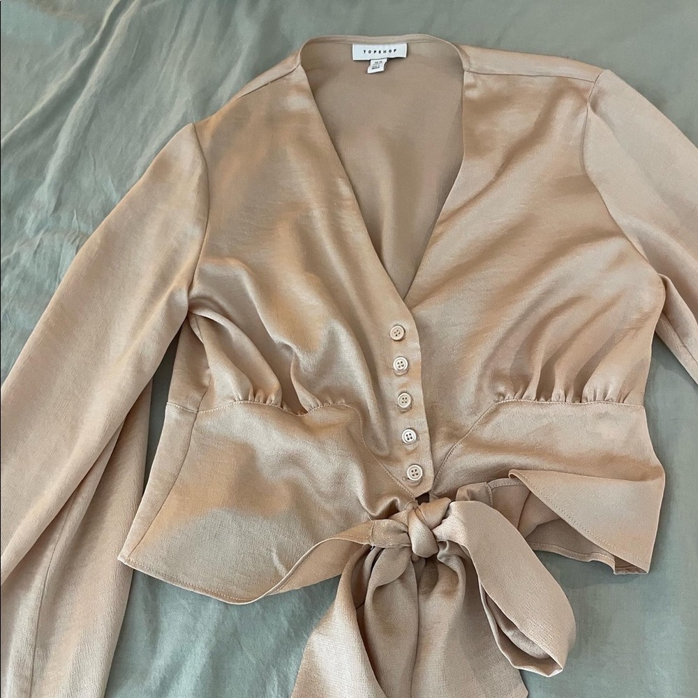 TOPSHOP beautiful gold silky blouse